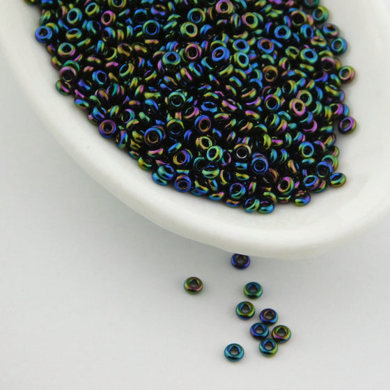 11/0 Toho Demi Rounds_Toho #86_Metallic Rainbow Iris_9 grams_Seed Bead Shape_Japanese Seed Beads