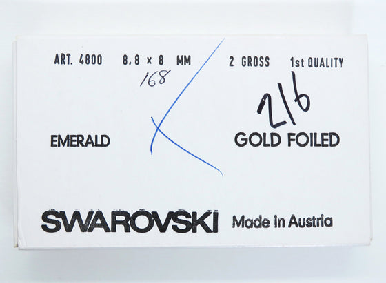 2 pcs) 8.8x8mm Vintage 80s Swarovski Crystal Heart Rhinestones_#4800_Emerald Gold Foil Backed