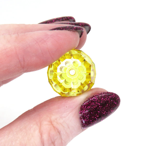 1 bead) 18mm Discontinued Preciosa Crystal Rounds_Sharp Yellow