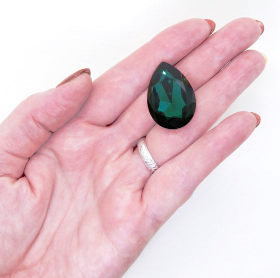 1 piece) 20x30mm Glass Pear Stone Emerald